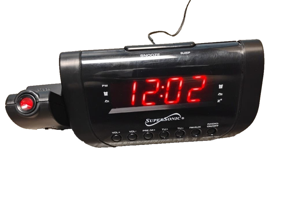 Supersonic SC-383U Dual Alarm Clock Radio with USB Charging Port. PLL FM tuner